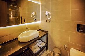 Life Point Hotel
