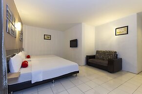 Simms Grand Inn