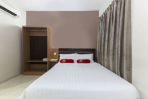 Simms Grand Inn