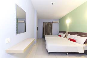 Simms Grand Inn