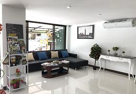 Rinn Boutique House