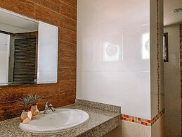 Rinn Boutique House