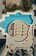 Monte Cristo Hotel with Rooftop Pool