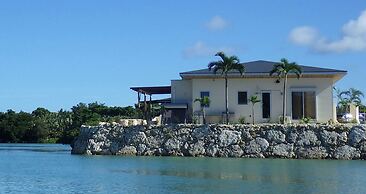 Lagoon Villa Ryusei