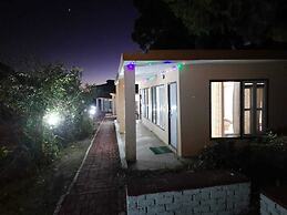 Janardan Resort Pangot
