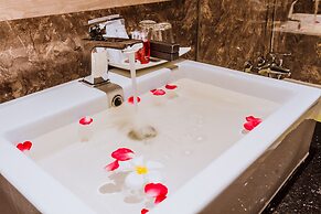 Airport Beach Hotel Phuket