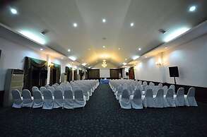 Home and Hill Resort