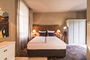 BS Luxury Apartment