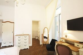 Macchiato Suites