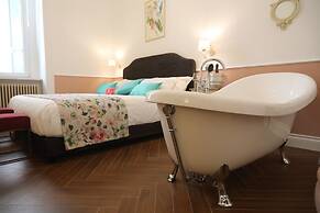 Macchiato Suites