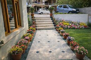 Royal Holiday Leh