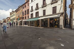 Ca' d'Oro Design by Wonderful Italy