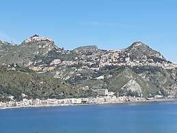 Vacation House ETNA
