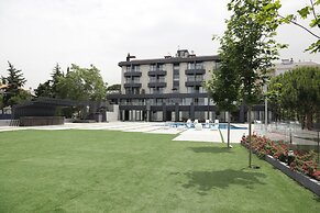 Le Pave Residences