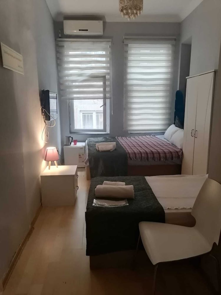 Bufes Hotel