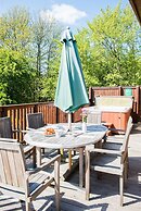 Tawny Lodge