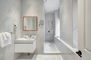 Saint Sulpice Lofts by Bakan - Old Montreal