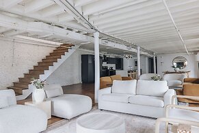 Saint Sulpice Lofts by Bakan - Old Montreal