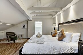 Saint Sulpice Lofts by Bakan - Old Montreal