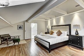 Saint Sulpice Lofts by Bakan - Old Montreal