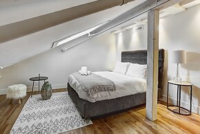 Saint Sulpice Lofts by Bakan - Old Montreal