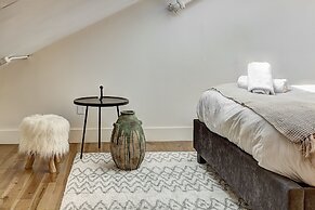 Saint Sulpice Lofts by Bakan - Old Montreal
