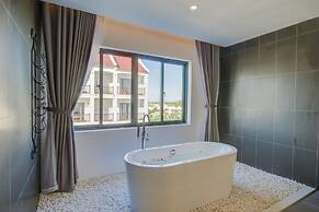 White Lotus Hotel Hoian
