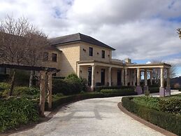 Linden Hall