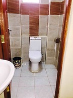 Geomara Wood Ave Park Apt 34