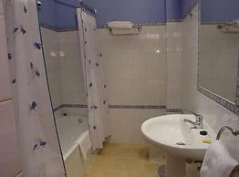 Hostal - Restaurante Emilia