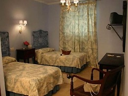Hostal - Restaurante Emilia