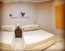 Tahrir Square Hostel