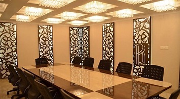 Hotel RK Palace