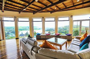 Yoho Villa Acacia