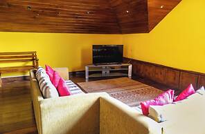 Yoho Villa Acacia