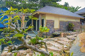 Coral Bay Resort