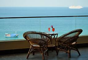 Coral Bay Resort