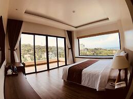 Coral Bay Resort