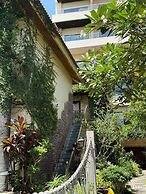 Coral Bay Resort