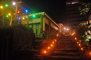 Coral Bay Resort