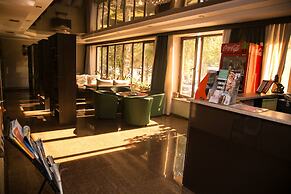 Elite Hotel