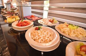 Royal Comfort Hotel