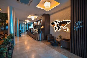 Royal Comfort Hotel
