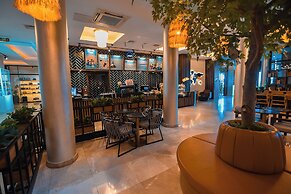 Royal Comfort Hotel
