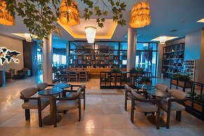 Royal Comfort Hotel