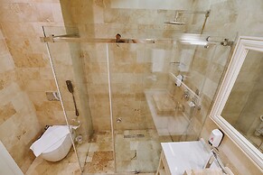 Royal Comfort Hotel