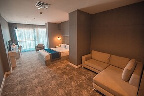 Royal Comfort Hotel