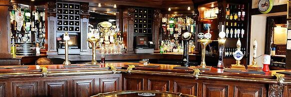 Crusoe Hotel