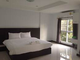 Praiyanan Place Hotel