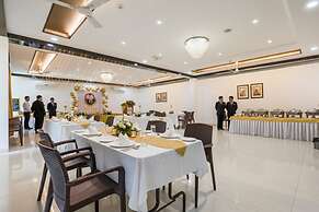 FabHotel Prime Sapphire Inn